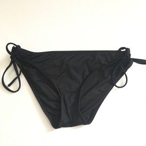 Black bikini bottoms